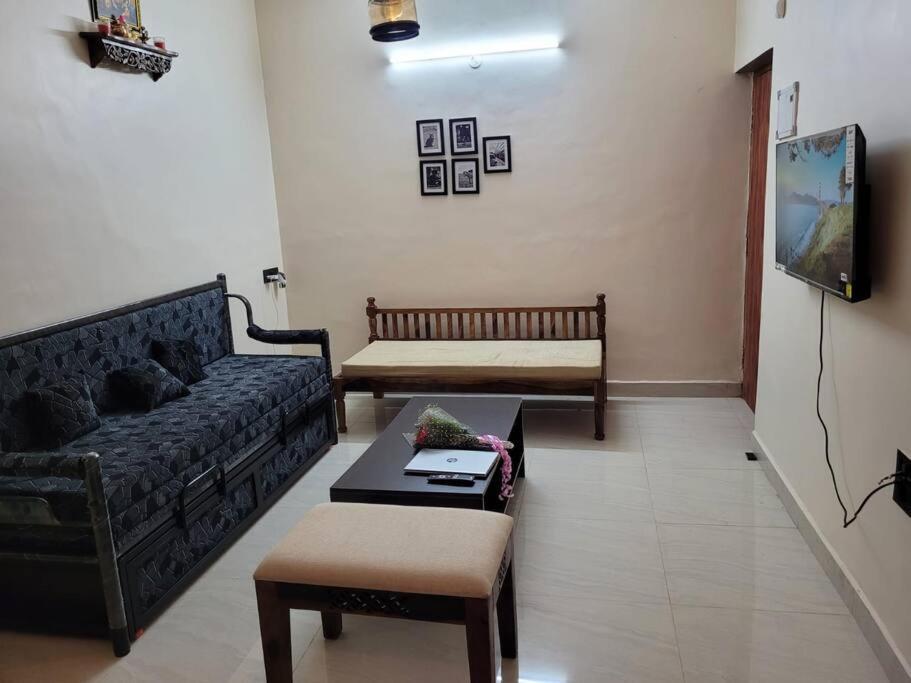 Comfortable 1Bhk Resort Aptmt With Pool At Candolim For 4 Ppl 신궤림 외부 사진